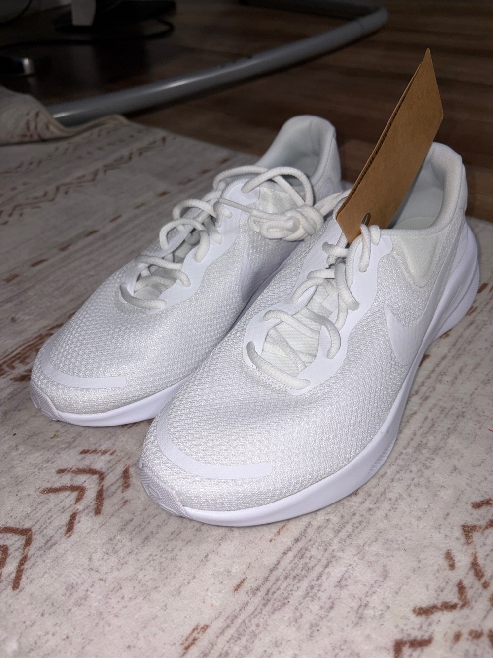 Nike Women’s Revolution 7 - size 9 nwt  White Breathable Mesh Running Sneaker